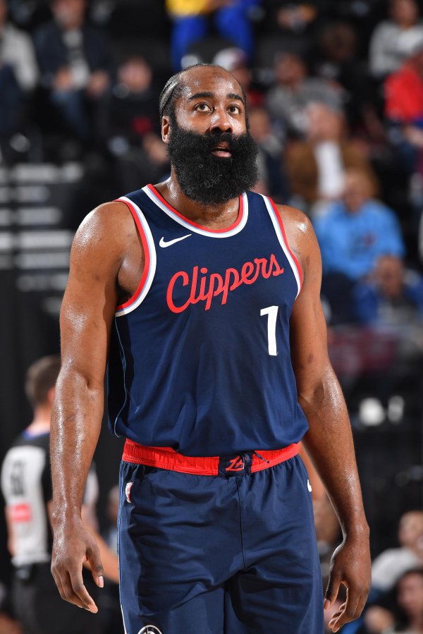 东南配资 Shams：哈登拒绝执行球员选项，与快船重签2年8150万美元